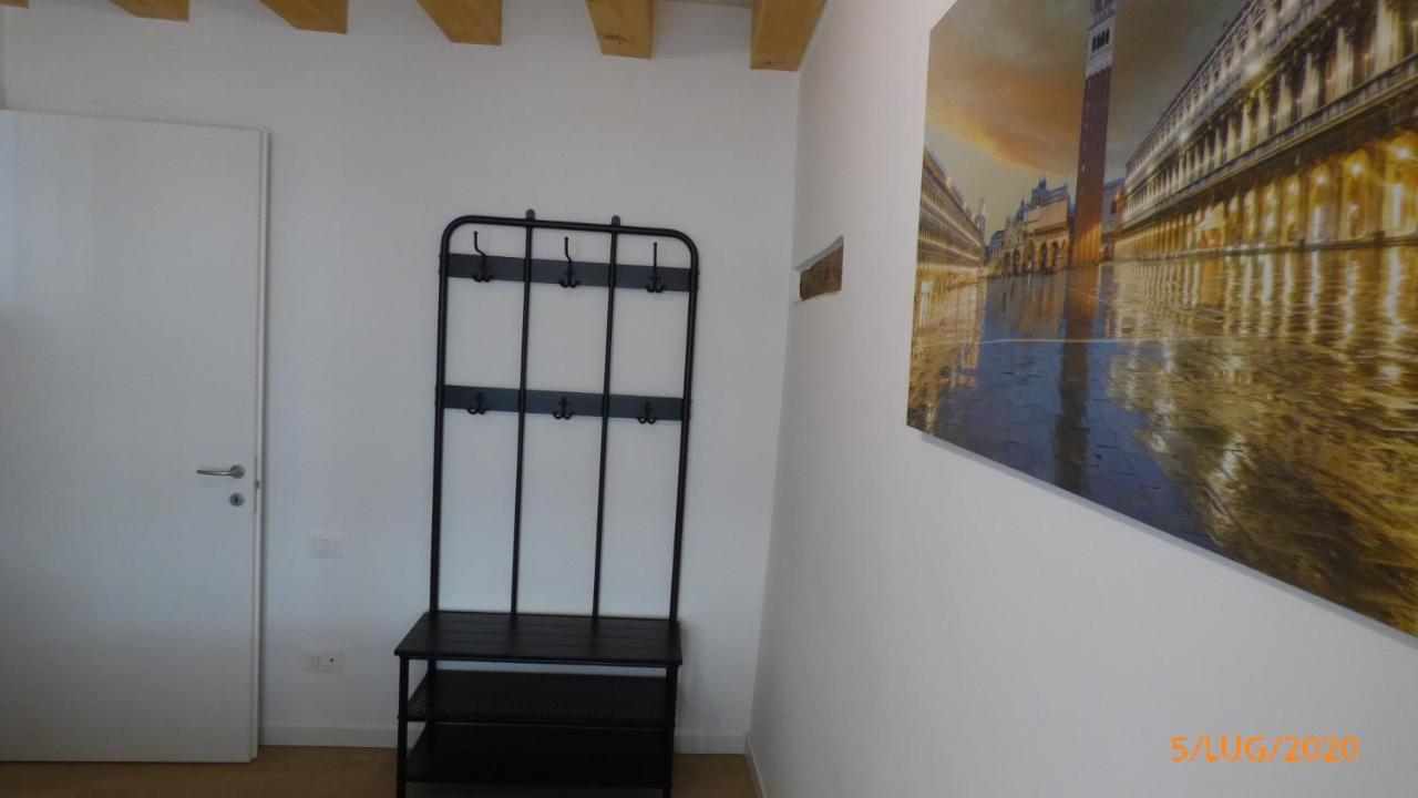 ヴェネツィアCasa Moderna A Due Passi Da Rialtoアパートメント エクステリア 写真